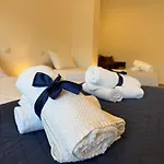 Giorgi House Apartament *