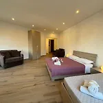Apartament Giorgi House *